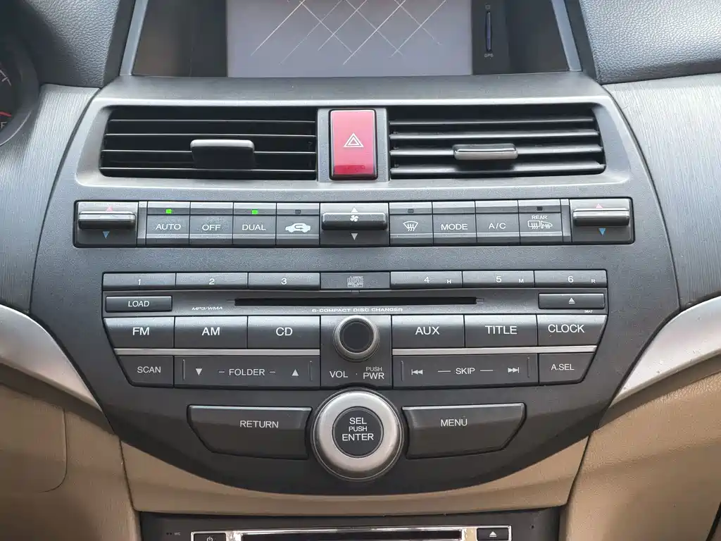 Honda Accord — миниатюра 8