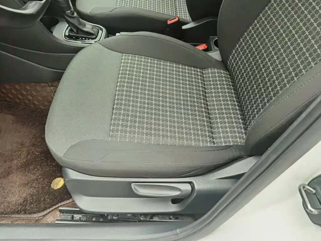Volkswagen Polo — миниатюра 20