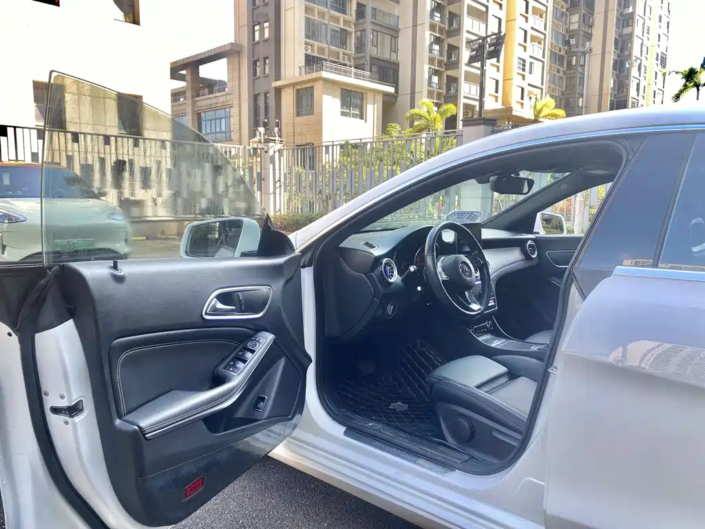 Mercedes-Benz CLA 2018 CLA 200
