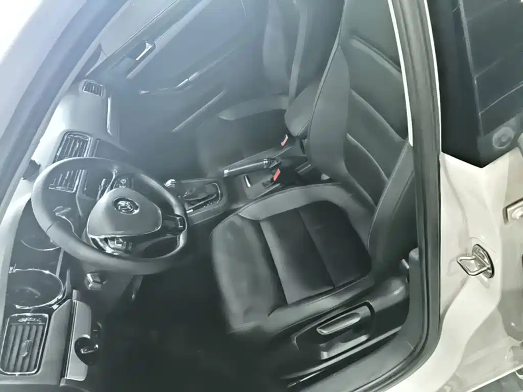 Volkswagen Sagitar — миниатюра 15