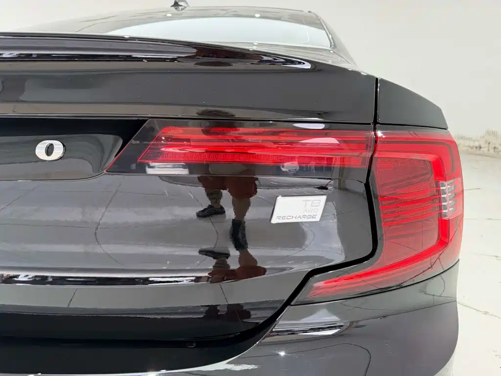 Volvo S90 PHEV — миниатюра 6