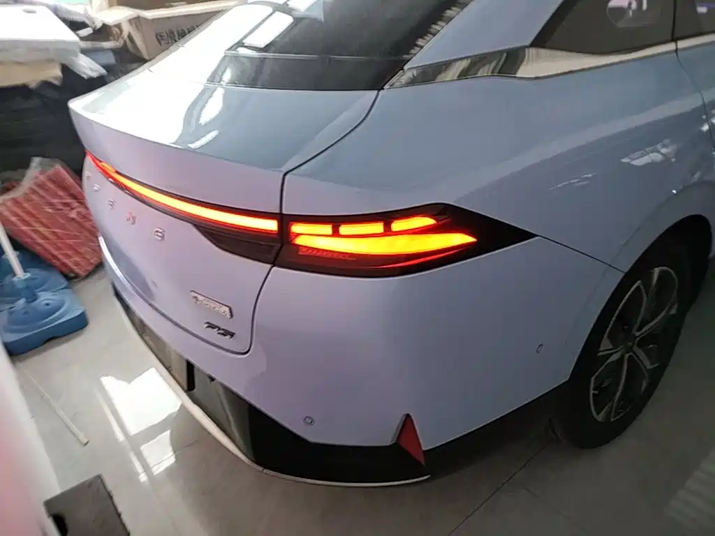 XPeng P5 — миниатюра 8