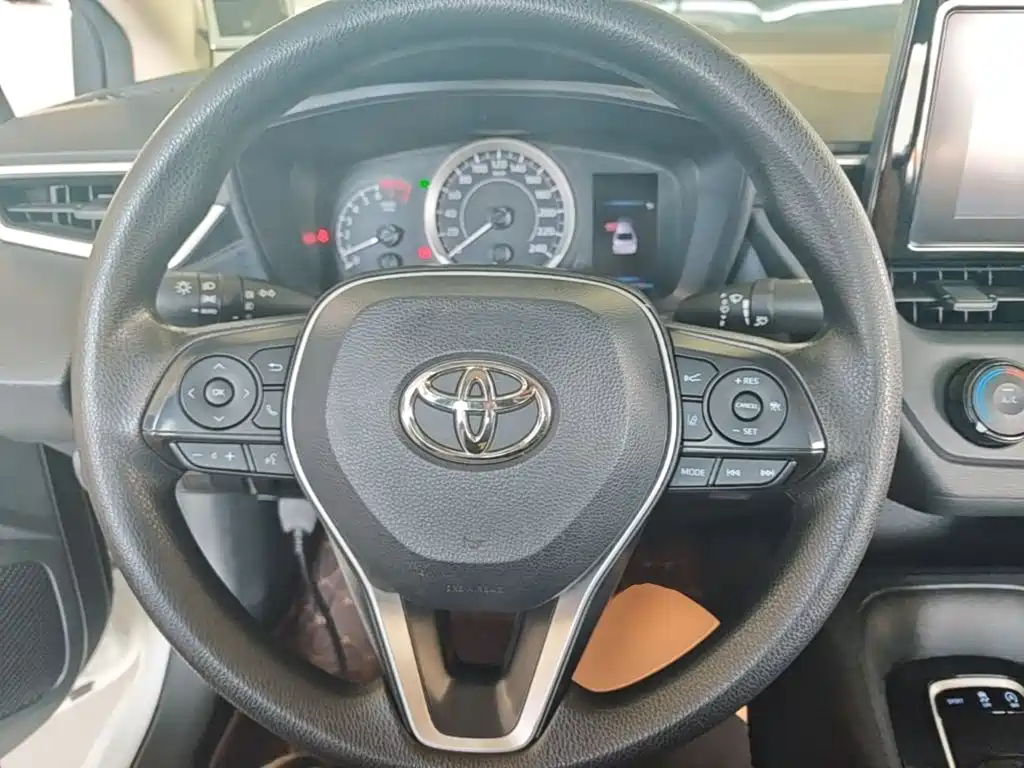 Toyota Corolla — миниатюра 11