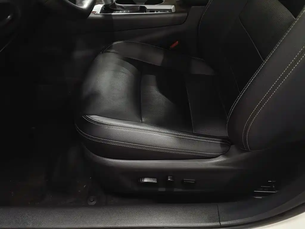 Nissan Teana — миниатюра 20