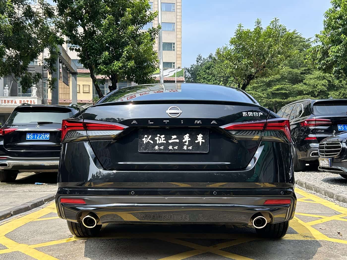Nissan Teana 2.0 л 2023 г. Чёрный, пробег 49000 км