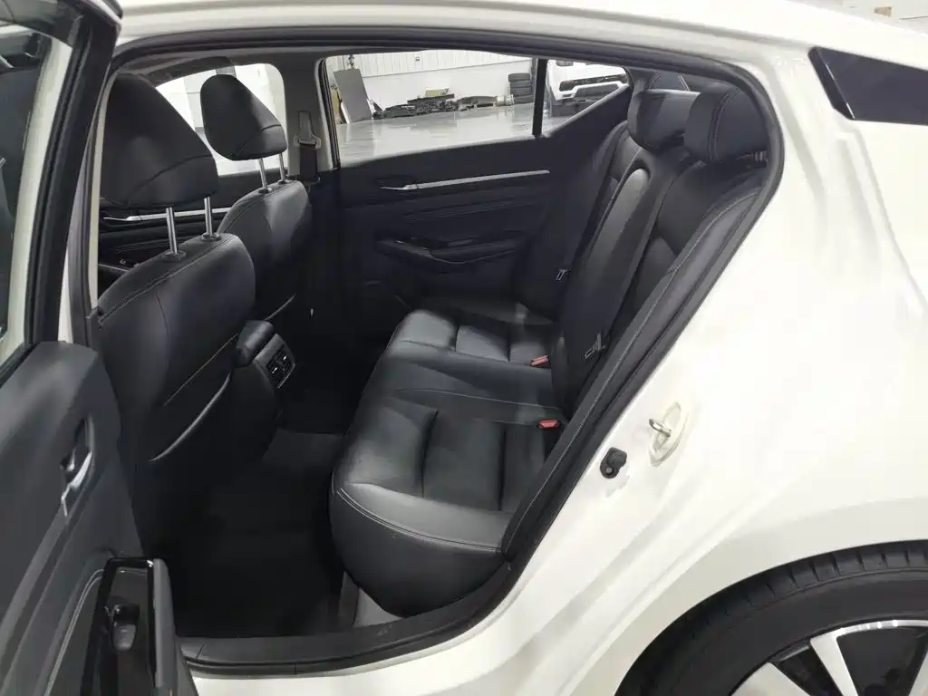 Nissan Teana — миниатюра 15