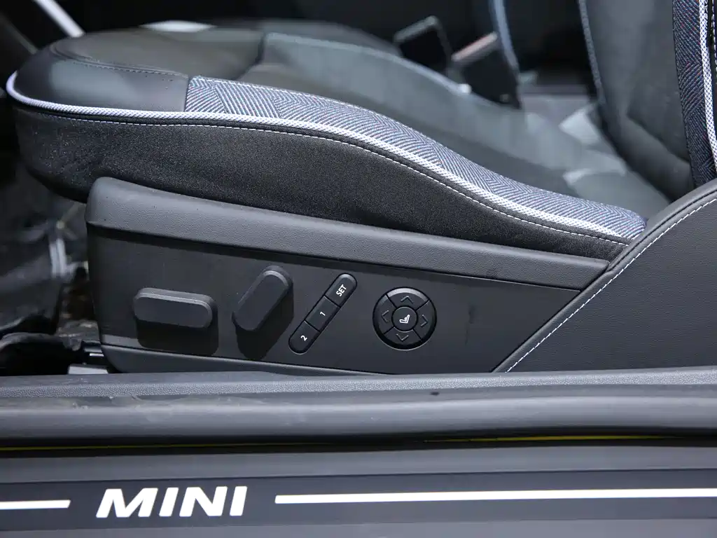 MINI ELECTRIC  COOPER