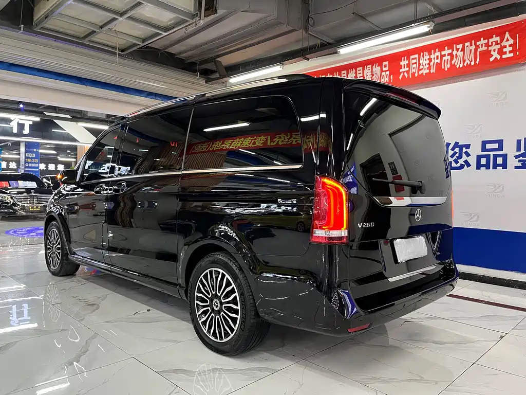 Mercedes-Benz V-Class V 2018 V 260 Luxury V