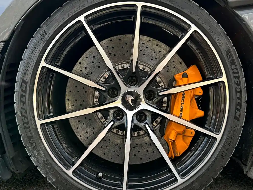 McLaren 600LT — миниатюра 11
