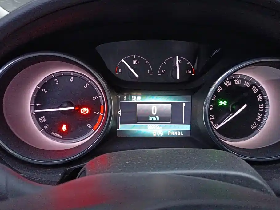 Buick Verano — миниатюра 14