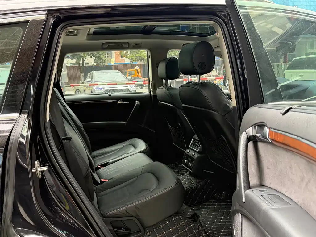 Audi Q7 2012 3.0 TDI Lead
