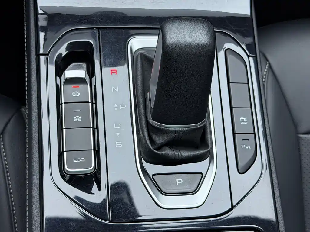 Wuling Victory — миниатюра 14
