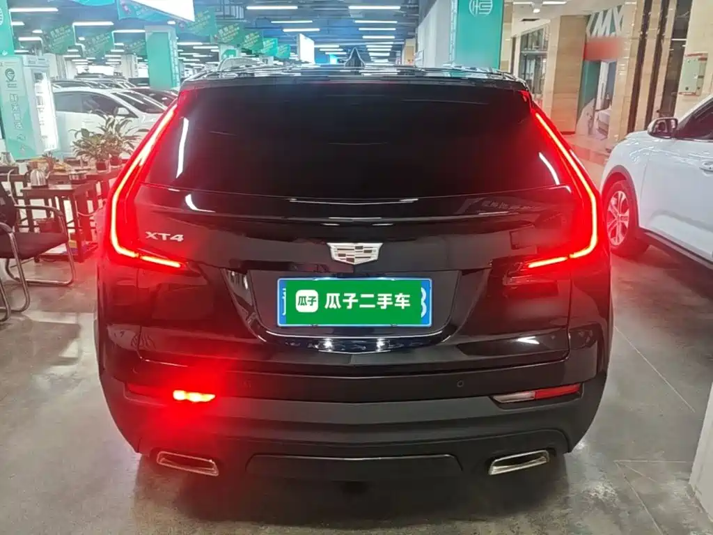 Cadillac XT4 — миниатюра 6