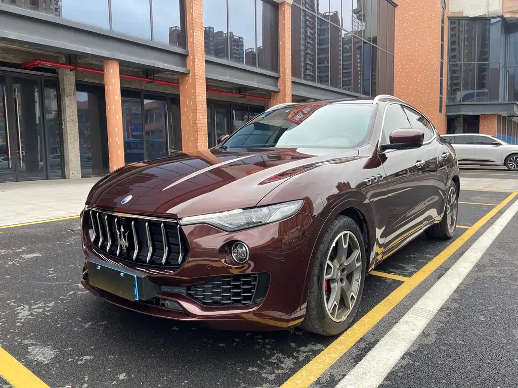 MASERATI LEVANTE