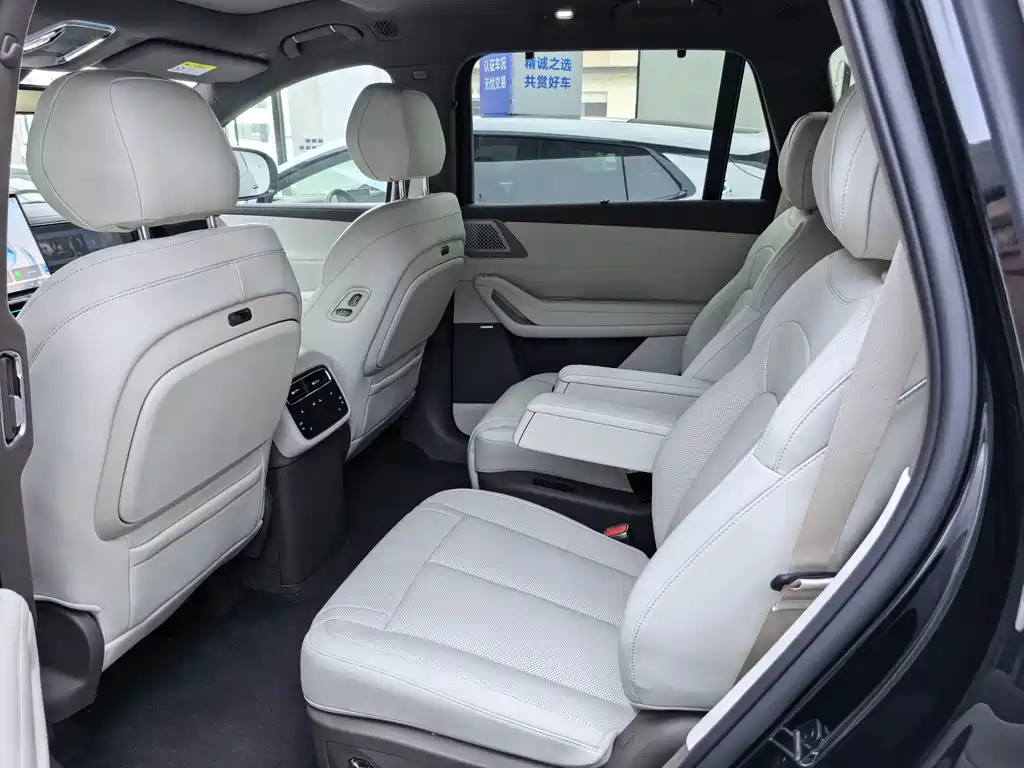 Denza N8L 2025 Flagship