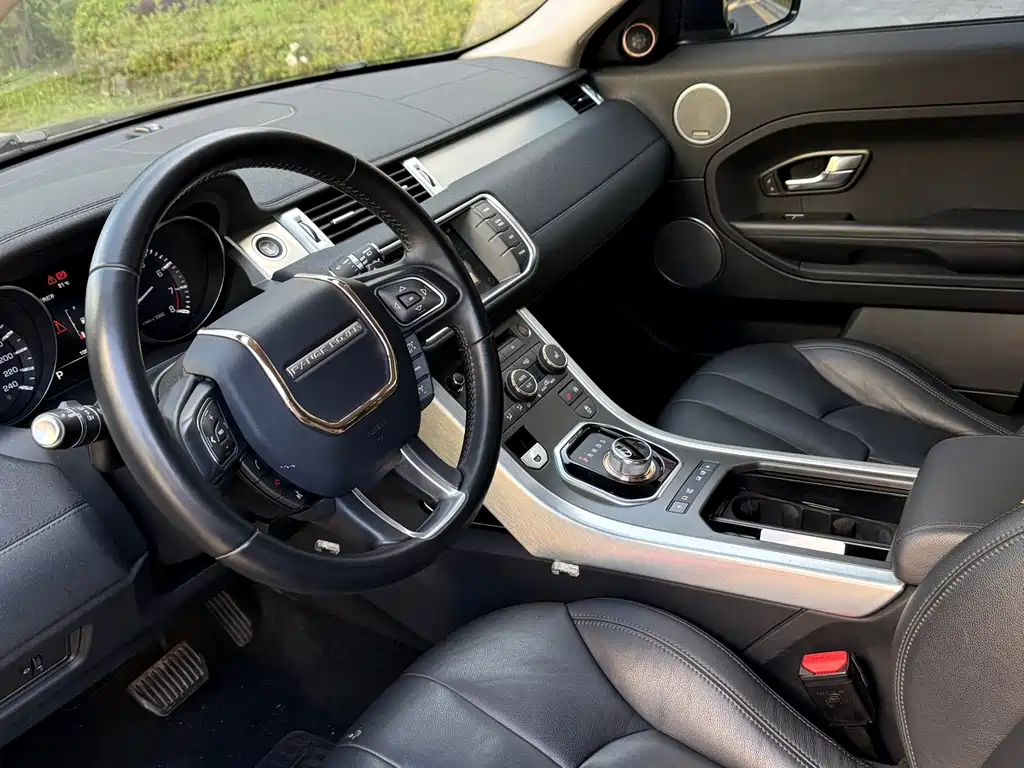 Land Rover Evoque — миниатюра 5