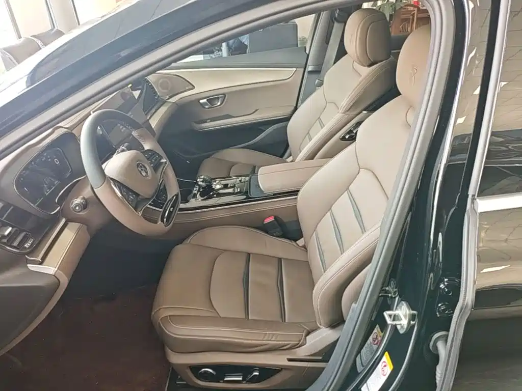 BYD Han — миниатюра 15