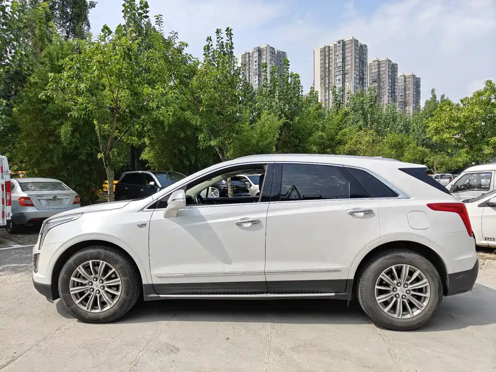 Cadillac XT5 — миниатюра 7