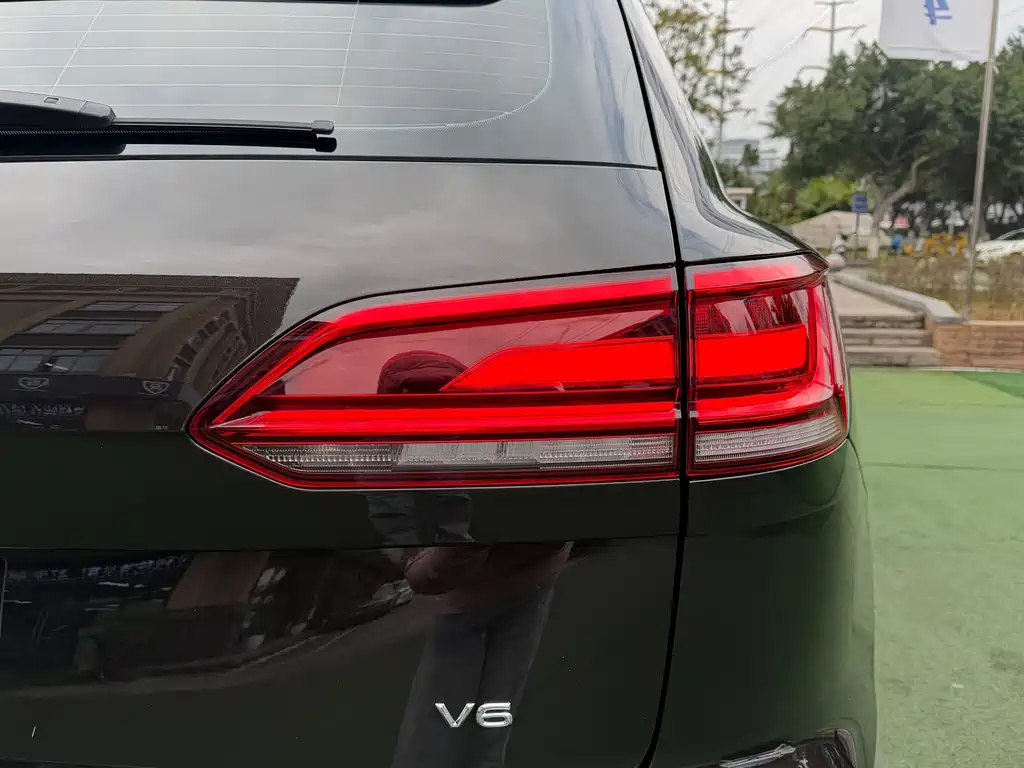 Volkswagen Touareg 2019 3.0TSI VI