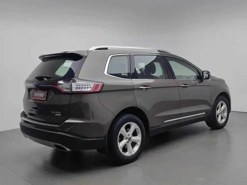 Ford Edge — миниатюра 2