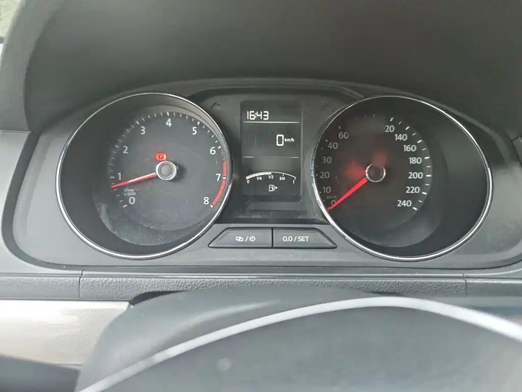 Volkswagen Lavida — миниатюра 4