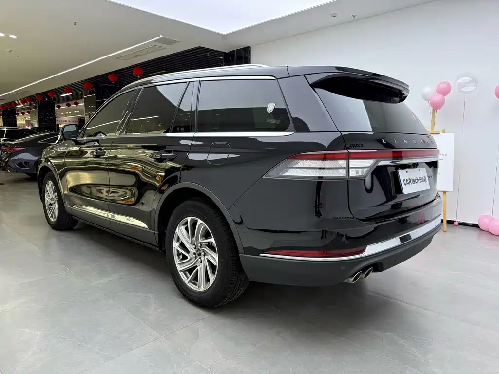 Lincoln Aviator — миниатюра 9