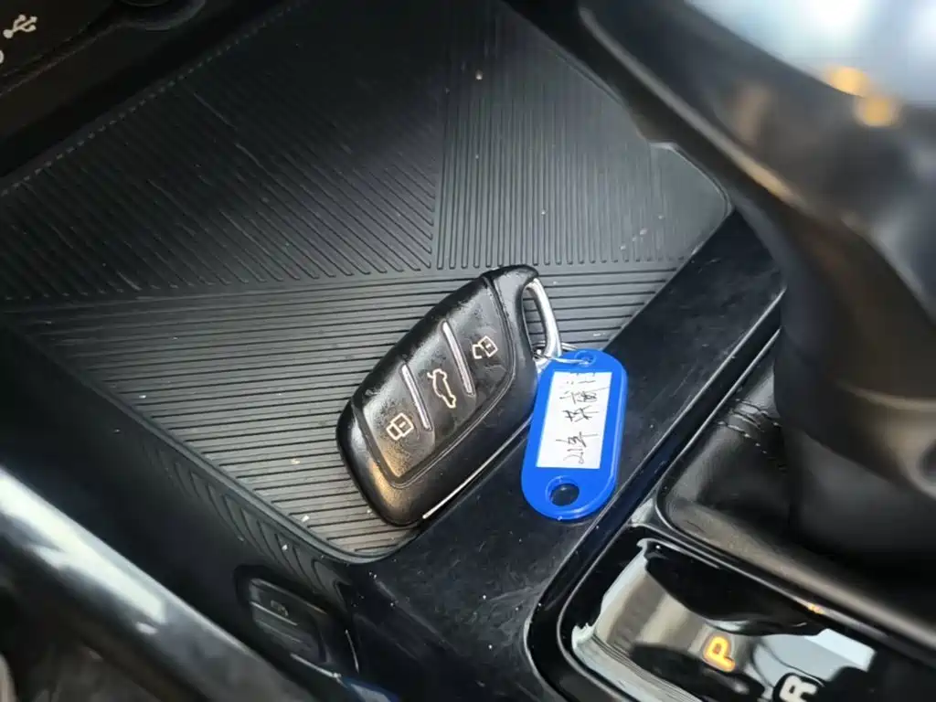 Roewe i5 — миниатюра 9