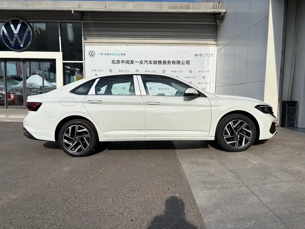 Volkswagen Sagitar 2026 3000 300TSI DSG