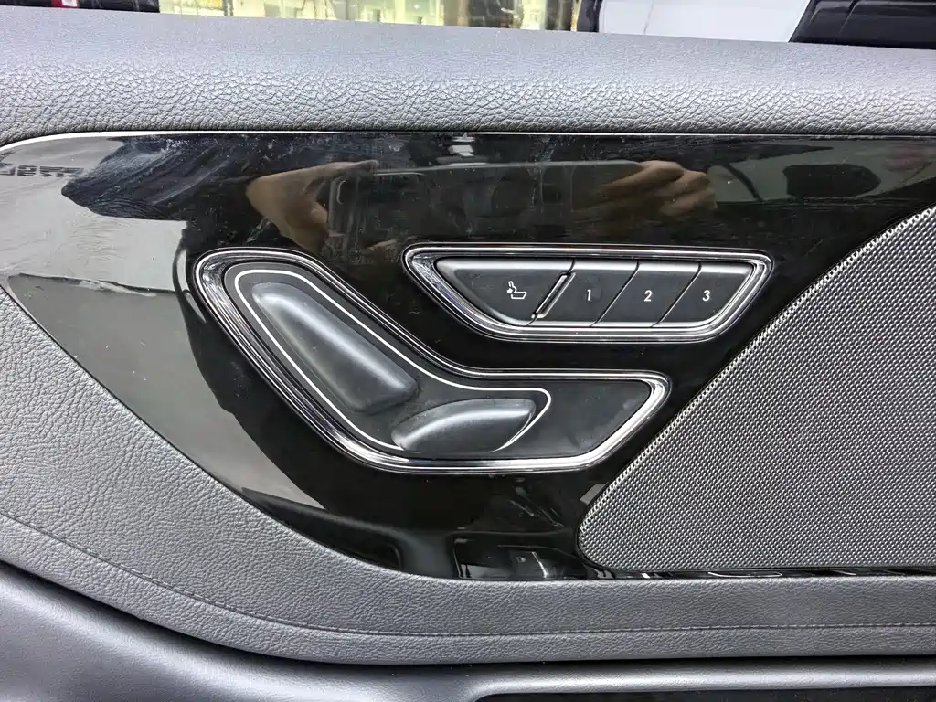 Lincoln Aviator — миниатюра 26