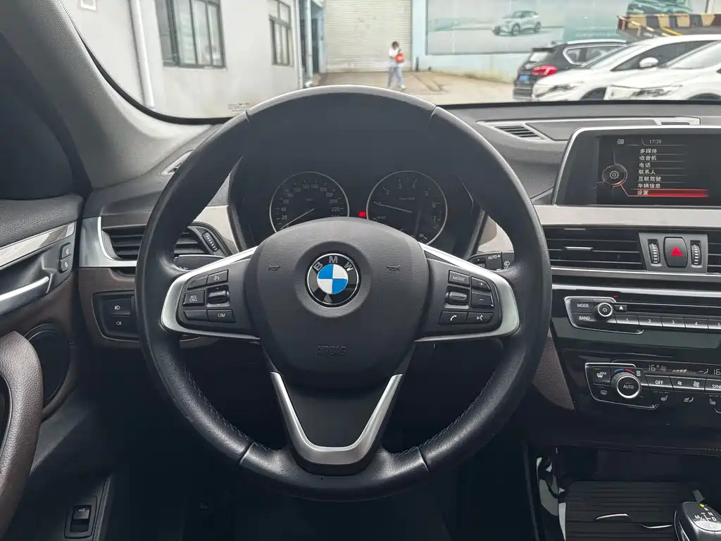 BMW X1 — миниатюра 8