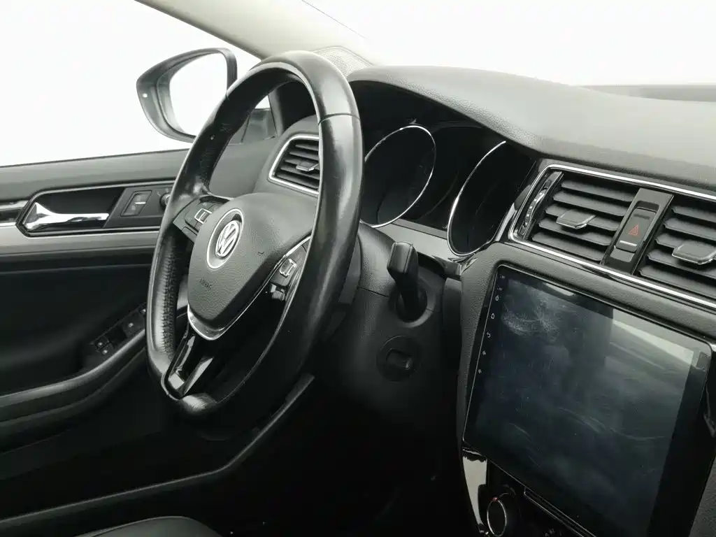 Volkswagen Sagitar — миниатюра 22