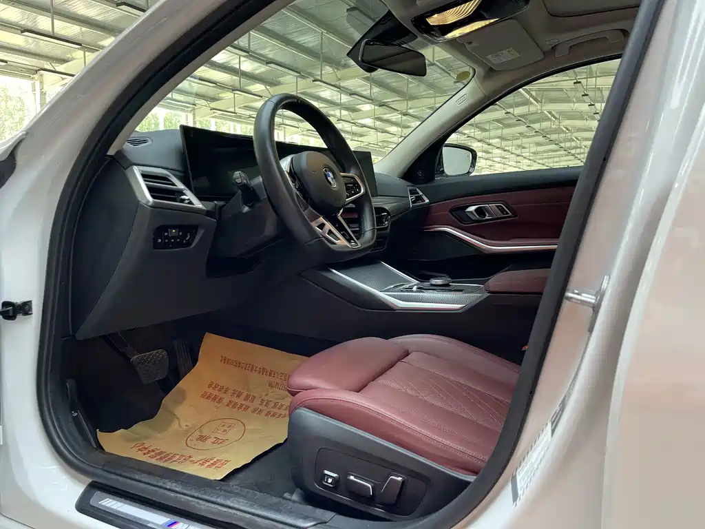 BMW 3 Series 3 2025 330Li M Sport