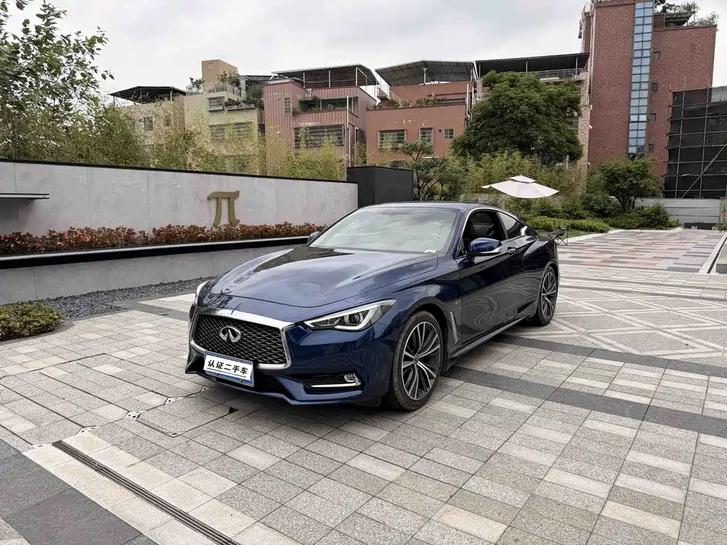 Infiniti Q60