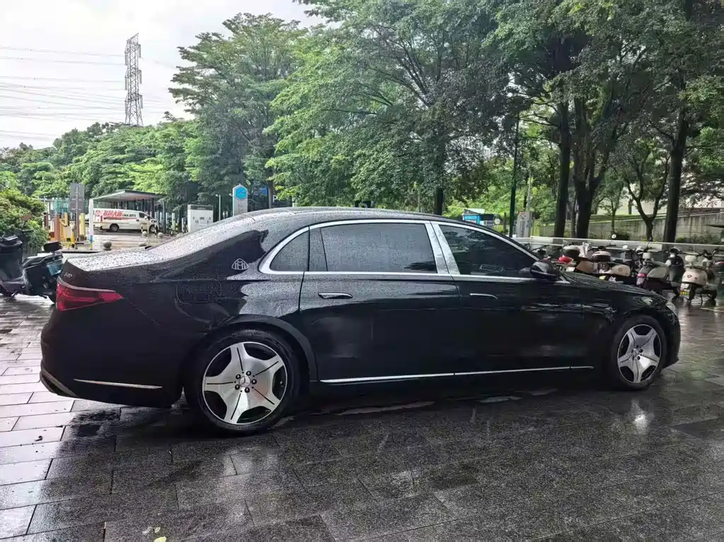 Mercedes-Benz S-Class — миниатюра 9