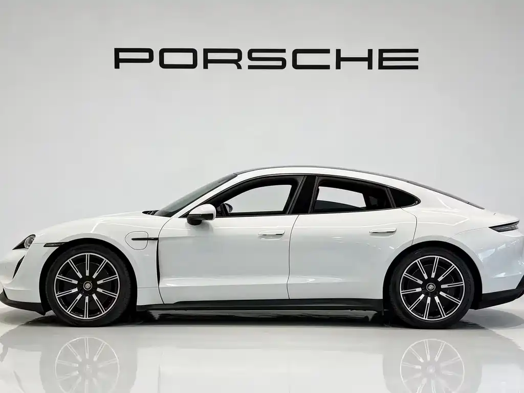 Porsche Taycan — фотографии объявления, Фото 4