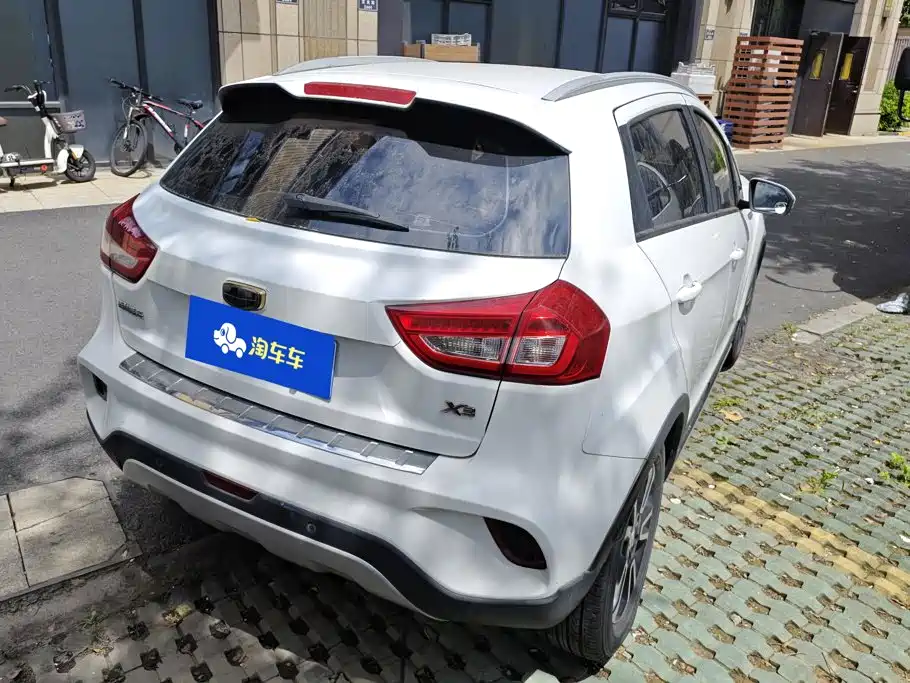 Geely Vision X3 — миниатюра 3
