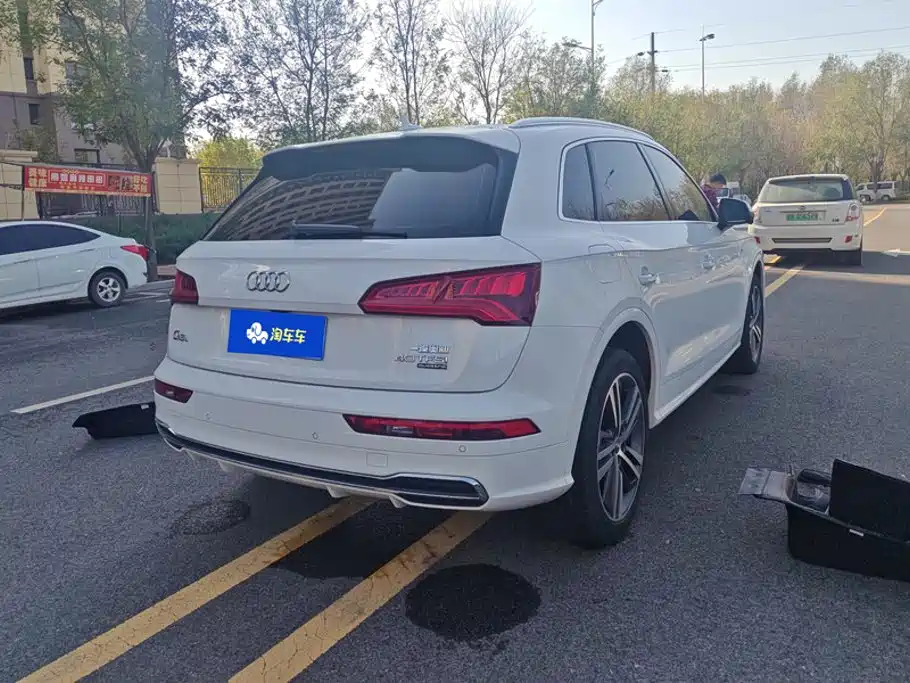 Audi Q5L — миниатюра 3