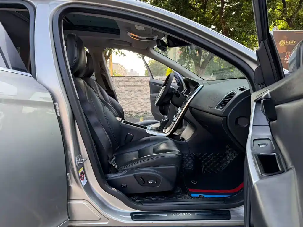Volvo XC60 — миниатюра 4