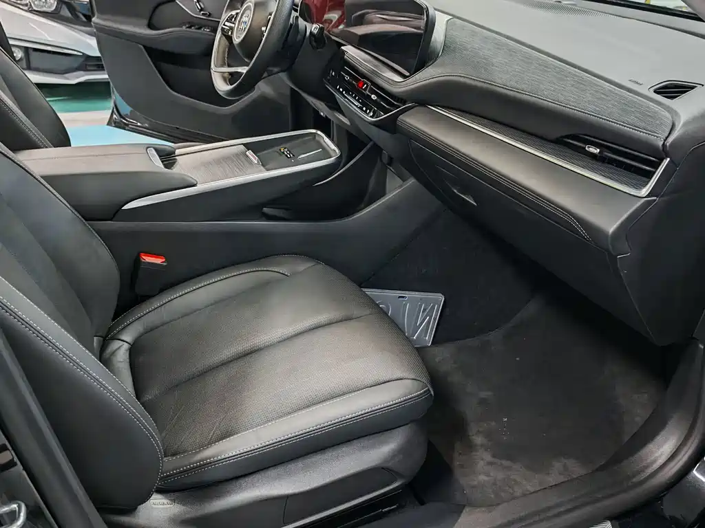 Buick LaCrosse — миниатюра 12