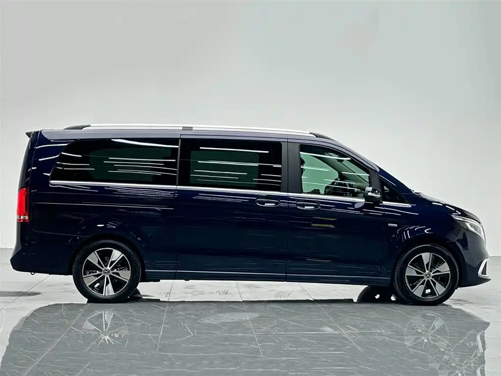 MERCEDES-BENZ V CLASS