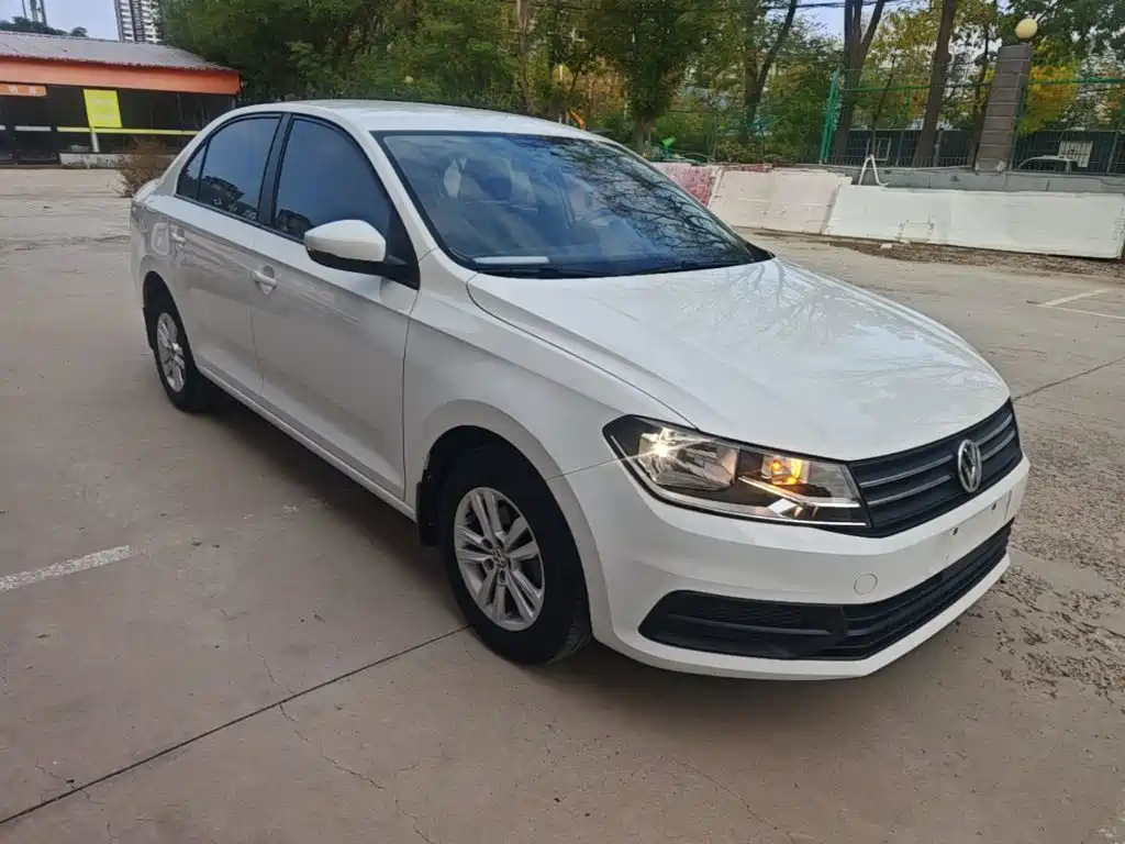 Volkswagen Santana — миниатюра 4