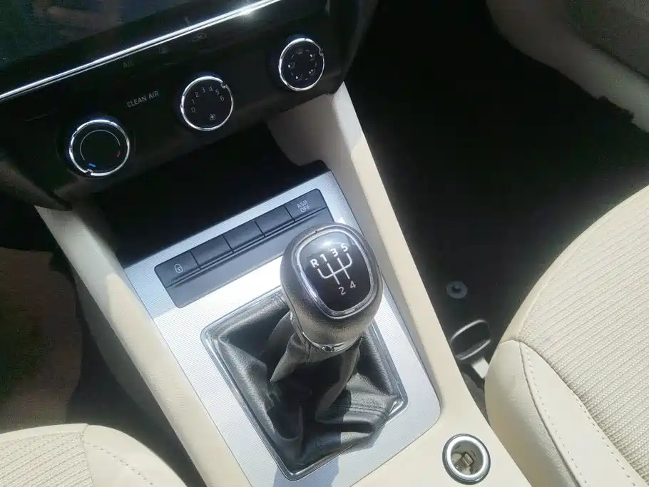 Skoda Octavia — миниатюра 15