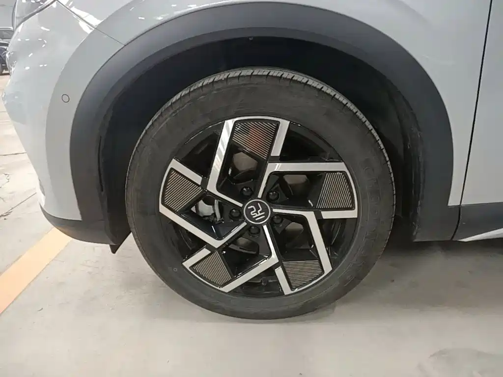 BYD Yuan Plus — миниатюра 23
