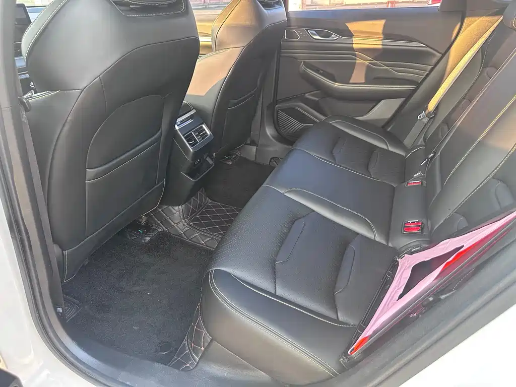 Geely Xingrui — миниатюра 8