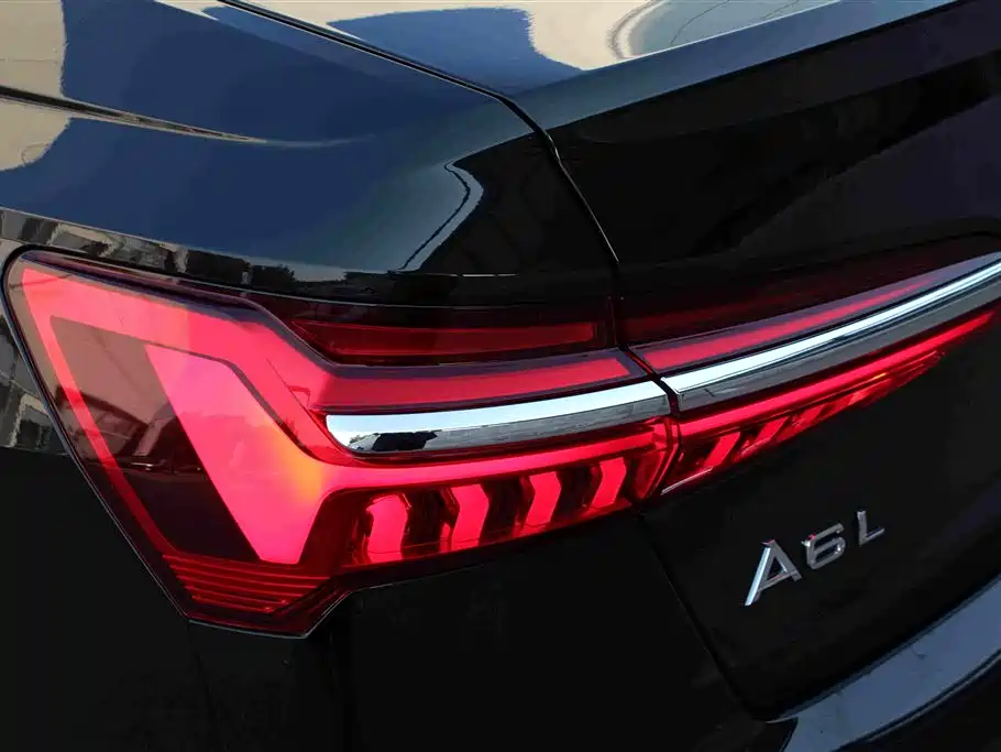 Audi A6L — миниатюра 12