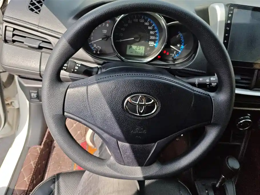 TOYOTA VIOS FS