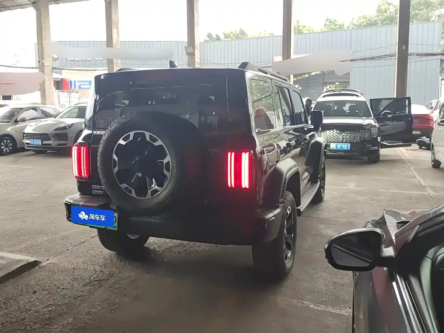 TANK TANK 300 NEW ENERGY