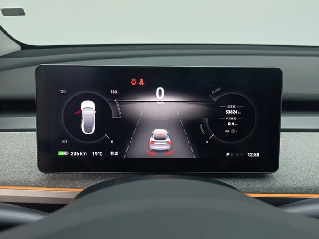 Tesla Model Y — миниатюра 4