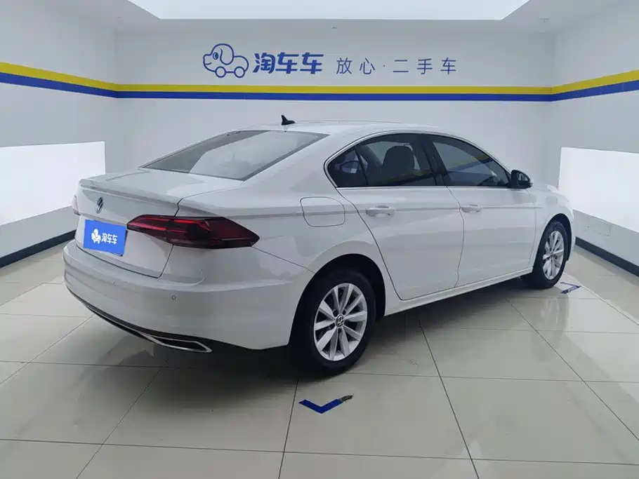 Volkswagen Bora — миниатюра 3