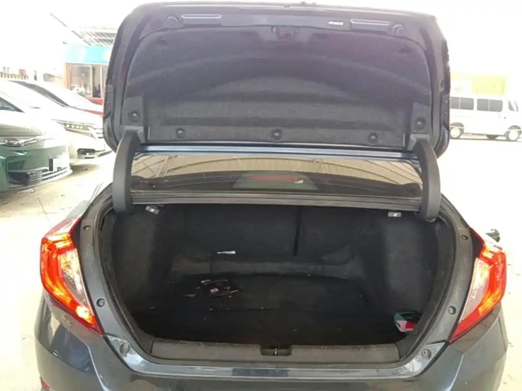 Honda Civic — миниатюра 19